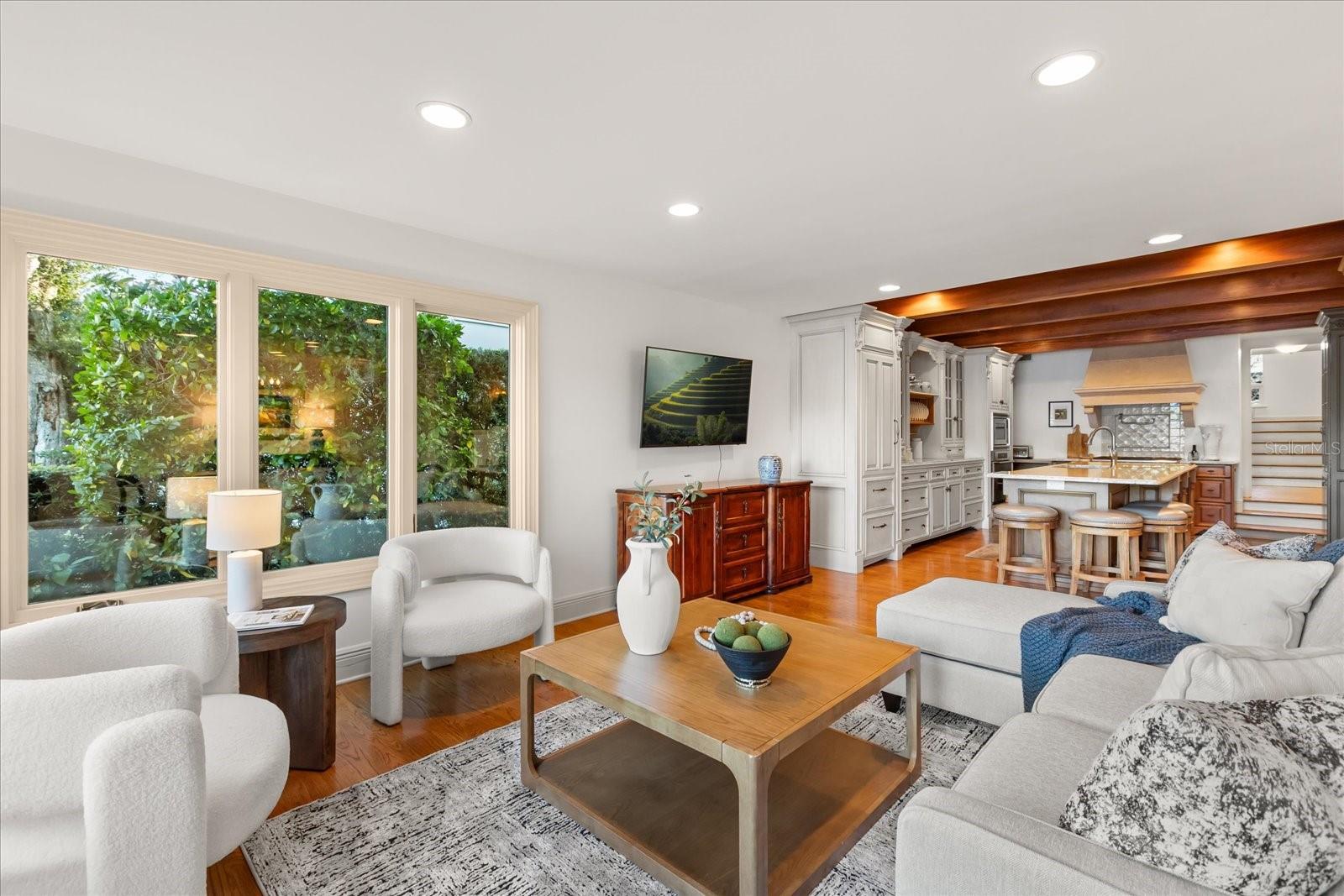 Image 8 of 46 For 516 Henkel Circle