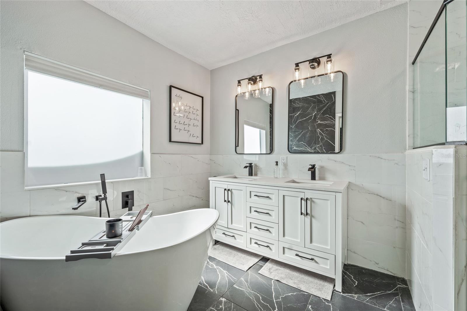 Image 26 of 42 For 1467 Hilltop Drive