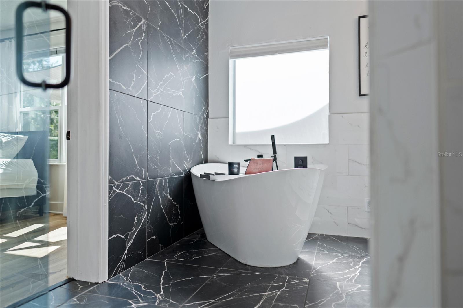 Image 28 of 42 For 1467 Hilltop Drive