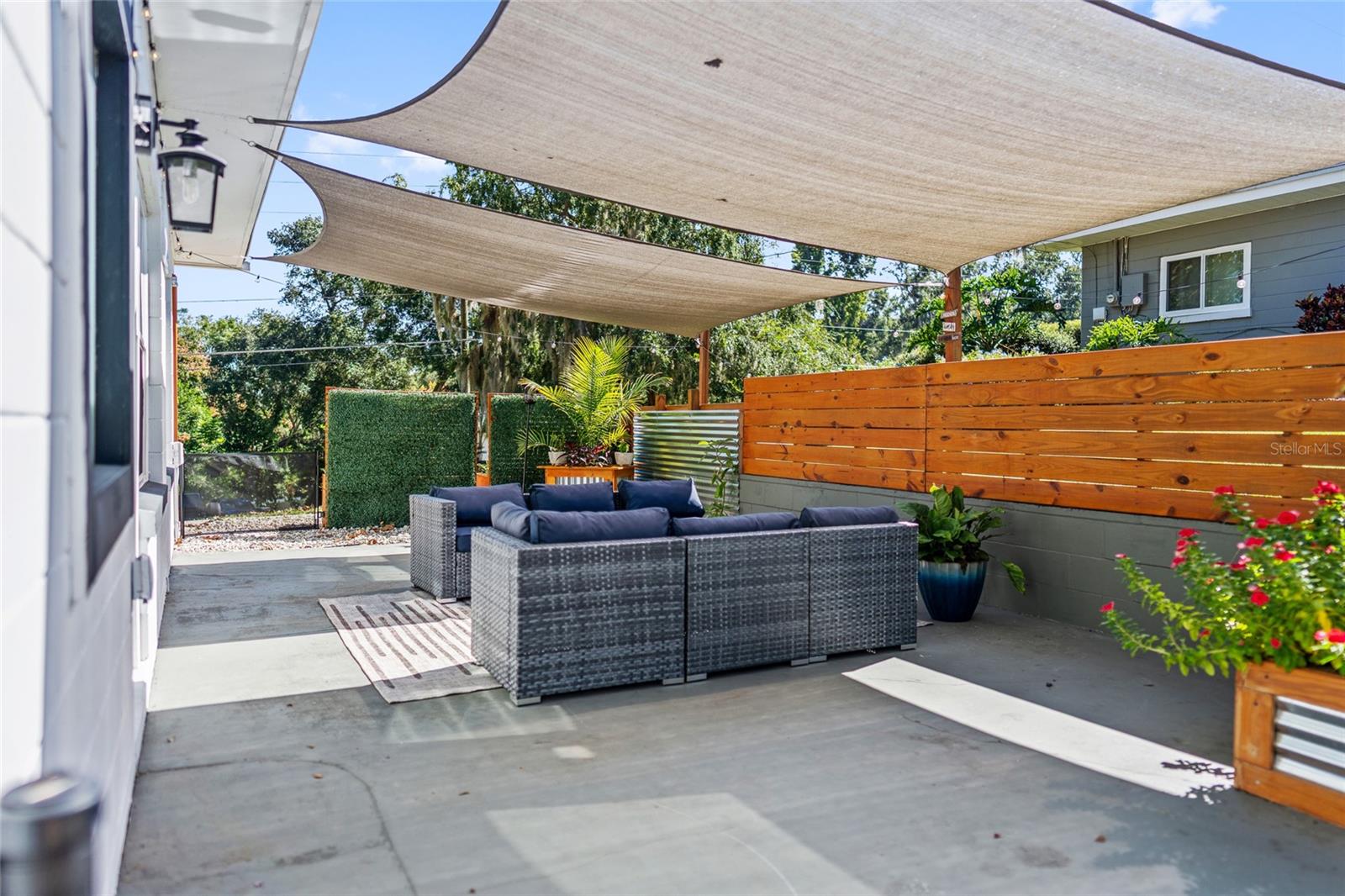 Image 30 of 42 For 1467 Hilltop Drive