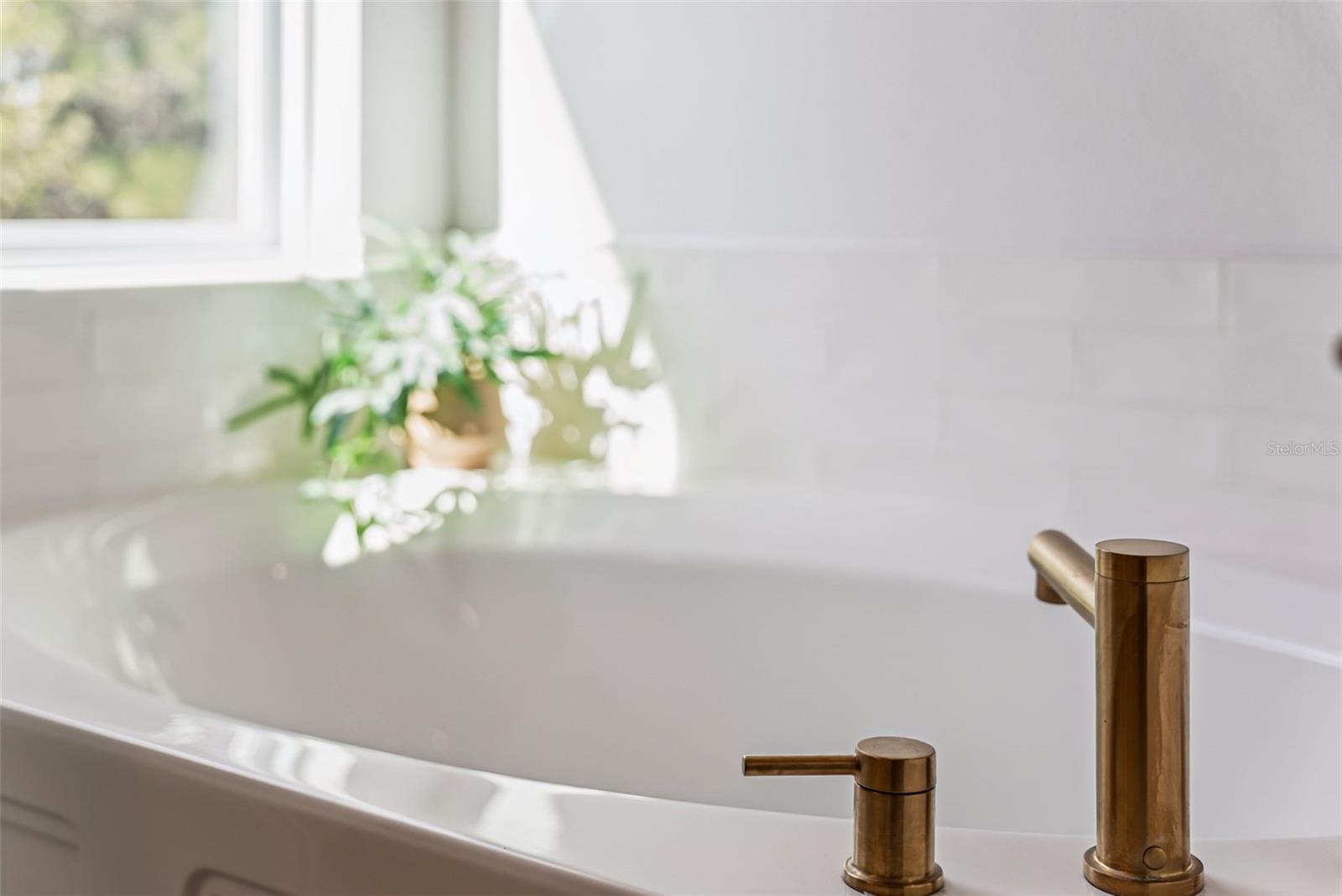 Image 36 of 68 For 534 Wishbone Lane