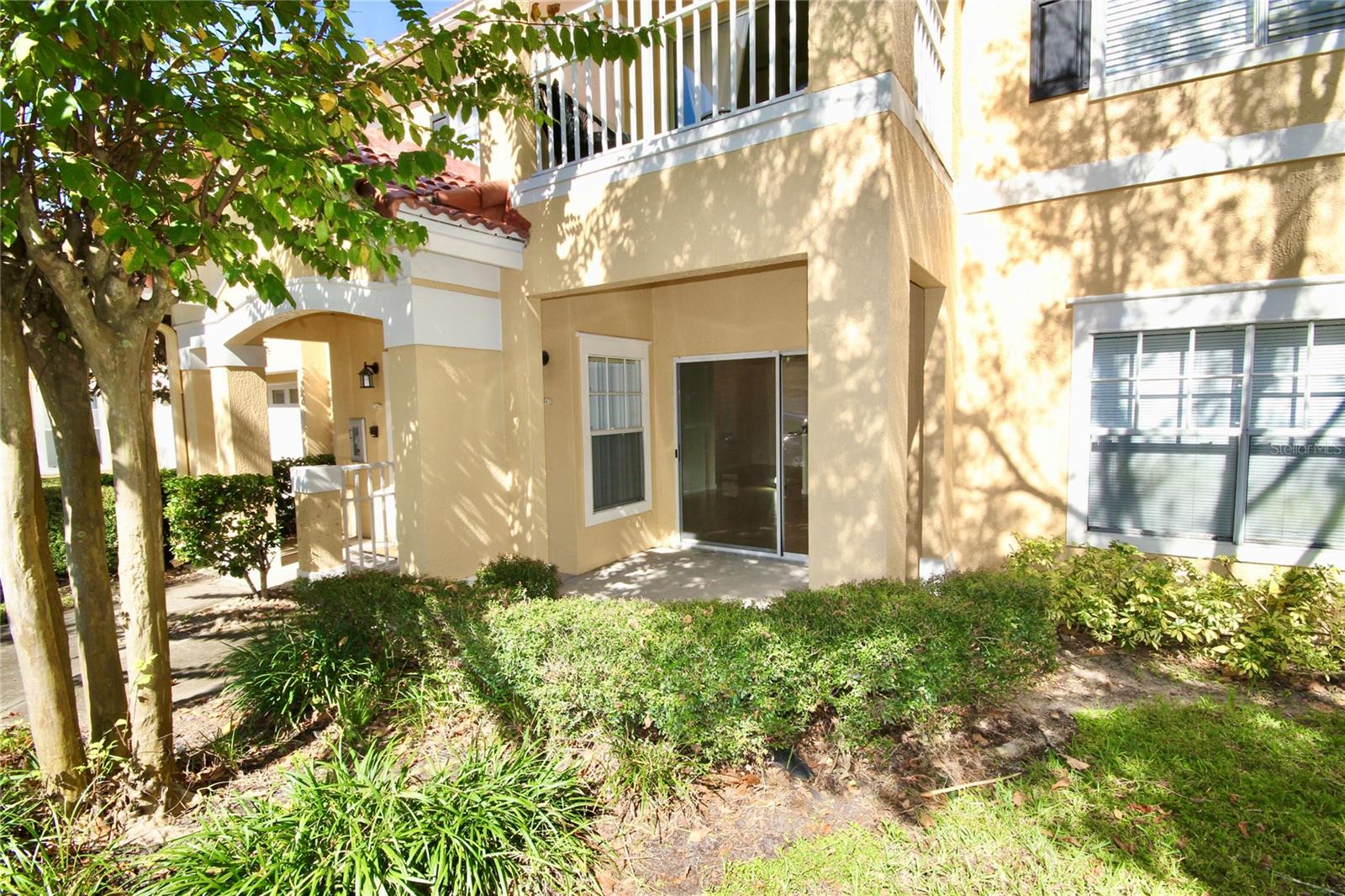 Image 28 of 33 For 913 Arbor Lakes Circle 913