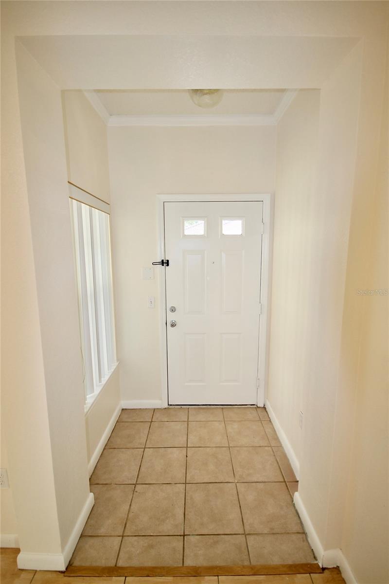 Image 3 of 33 For 913 Arbor Lakes Circle 913