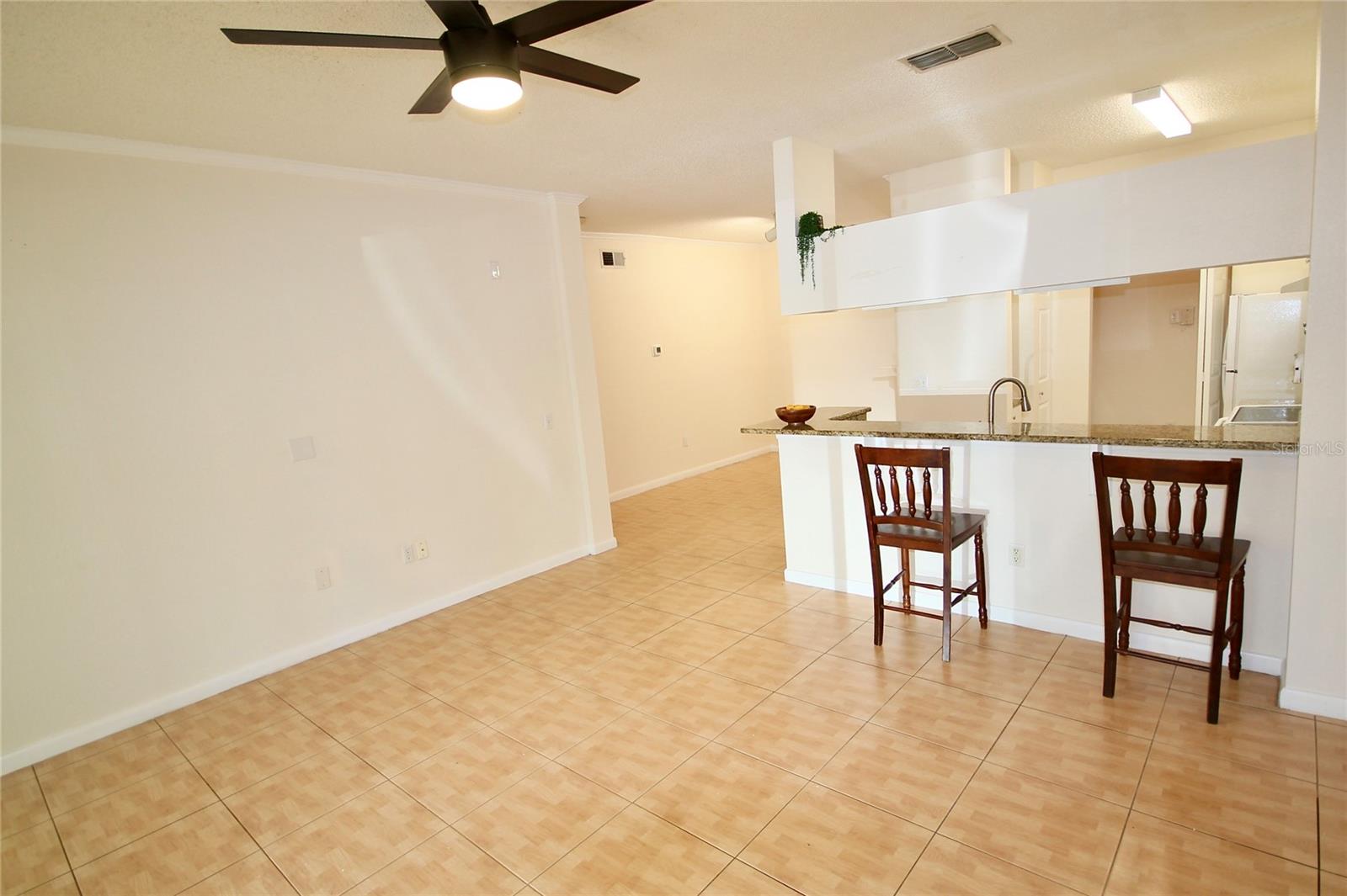 Image 6 of 33 For 913 Arbor Lakes Circle 913