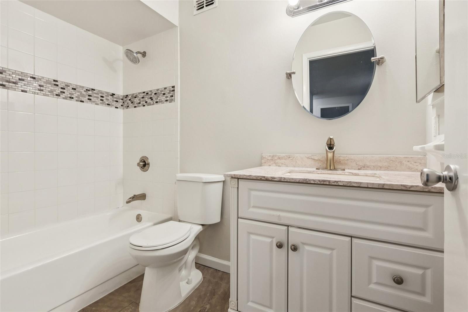 Image 12 of 29 For 104 Hallmark Court