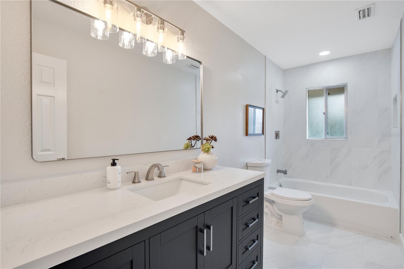 Image 20 of 34 For 209 Twelve League Circle