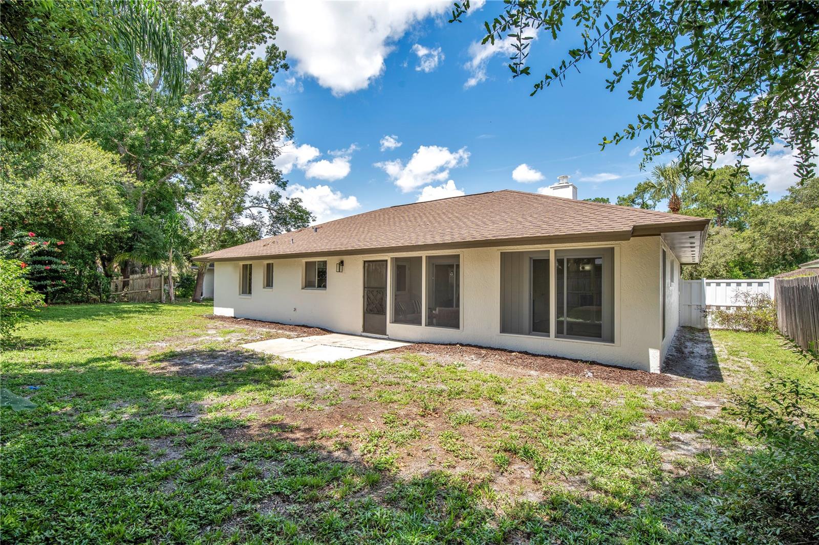 Image 28 of 34 For 209 Twelve League Circle