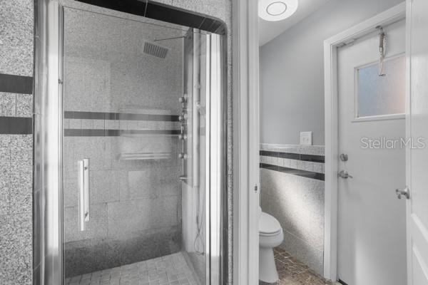 Image 26 of 49 For 1025 Oceanbreeze Court