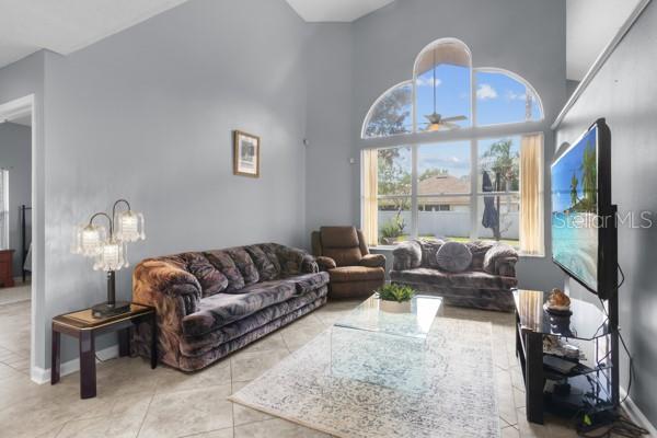 Image 9 of 49 For 1025 Oceanbreeze Court