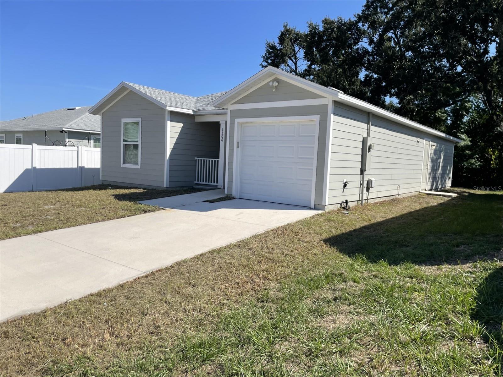 Image 4 of 20 For 1306 Ridge Pointe Dr.