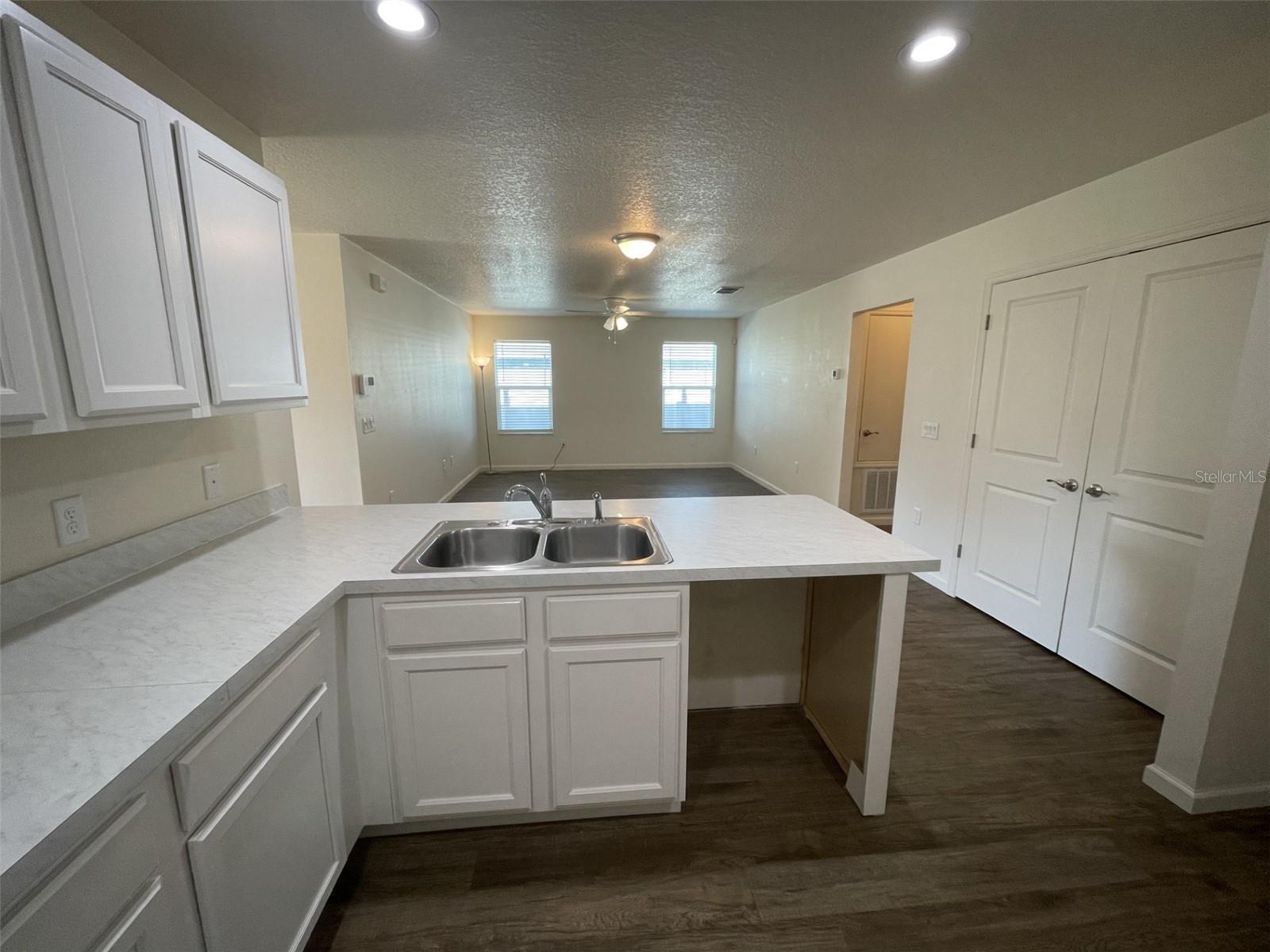 Image 9 of 20 For 1306 Ridge Pointe Dr.