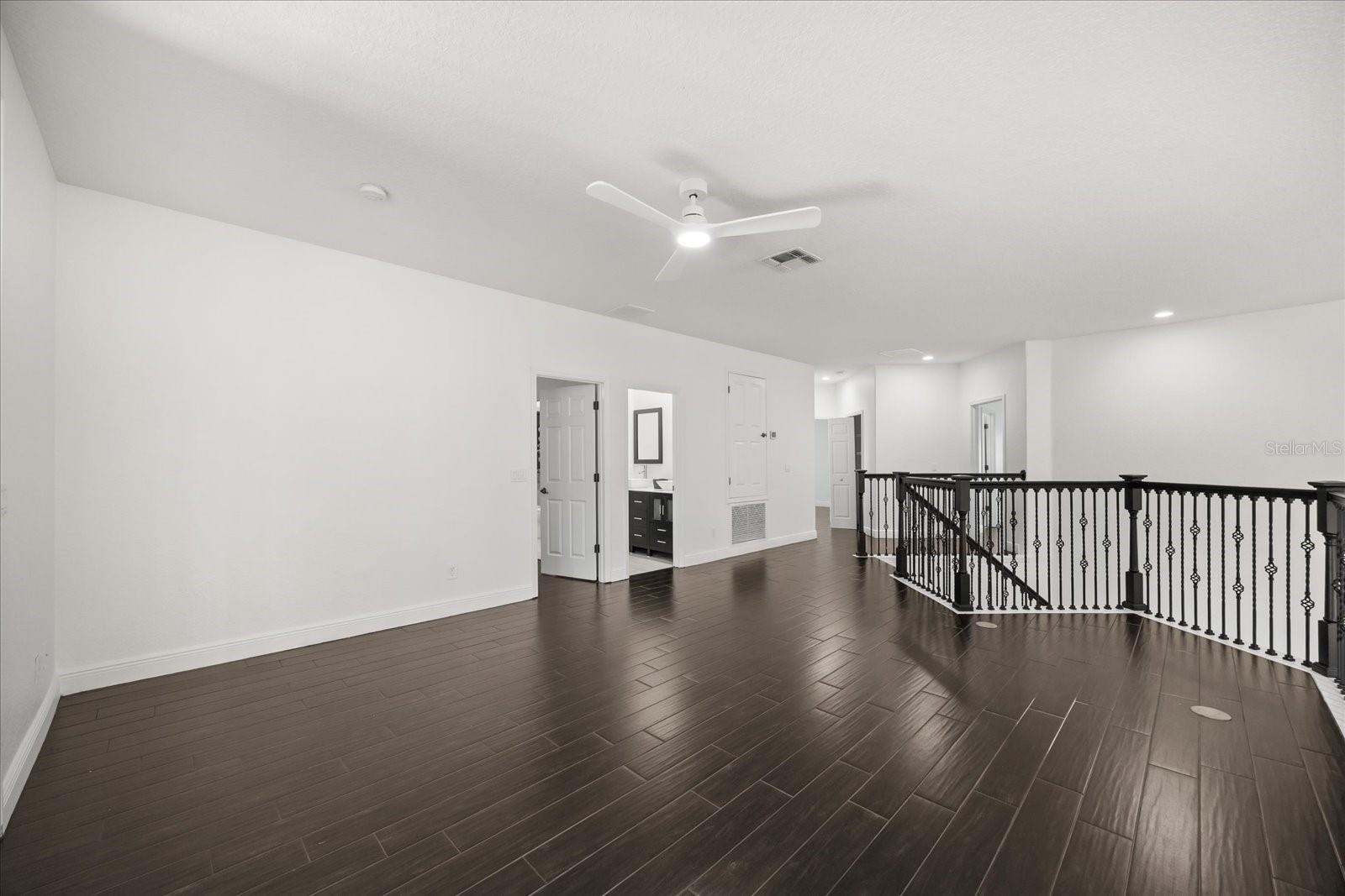 Image 22 of 42 For 1185 Cypress Loft Place