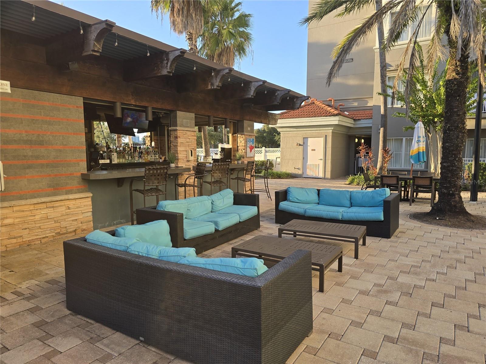 Image 9 of 10 For 7383 Universal Boulevard 408