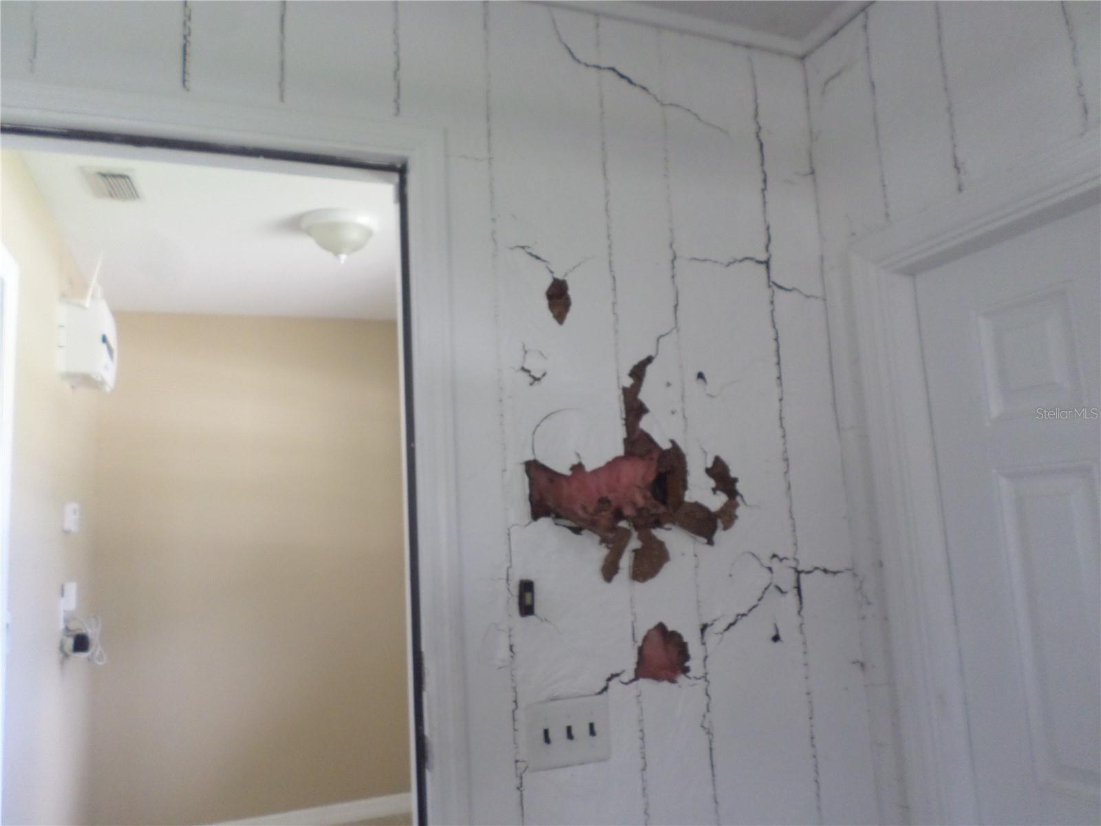 Image 13 of 15 For 210 Banbury Court