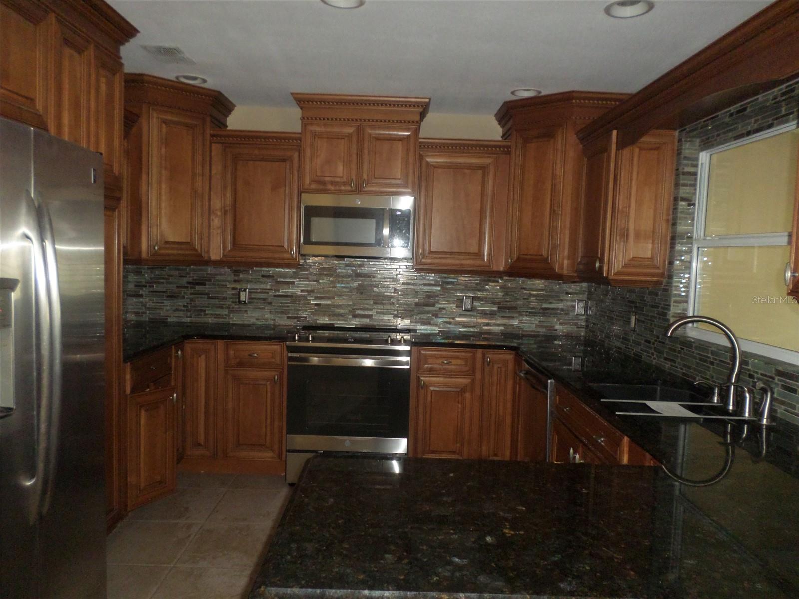 Image 6 of 15 For 210 Banbury Court