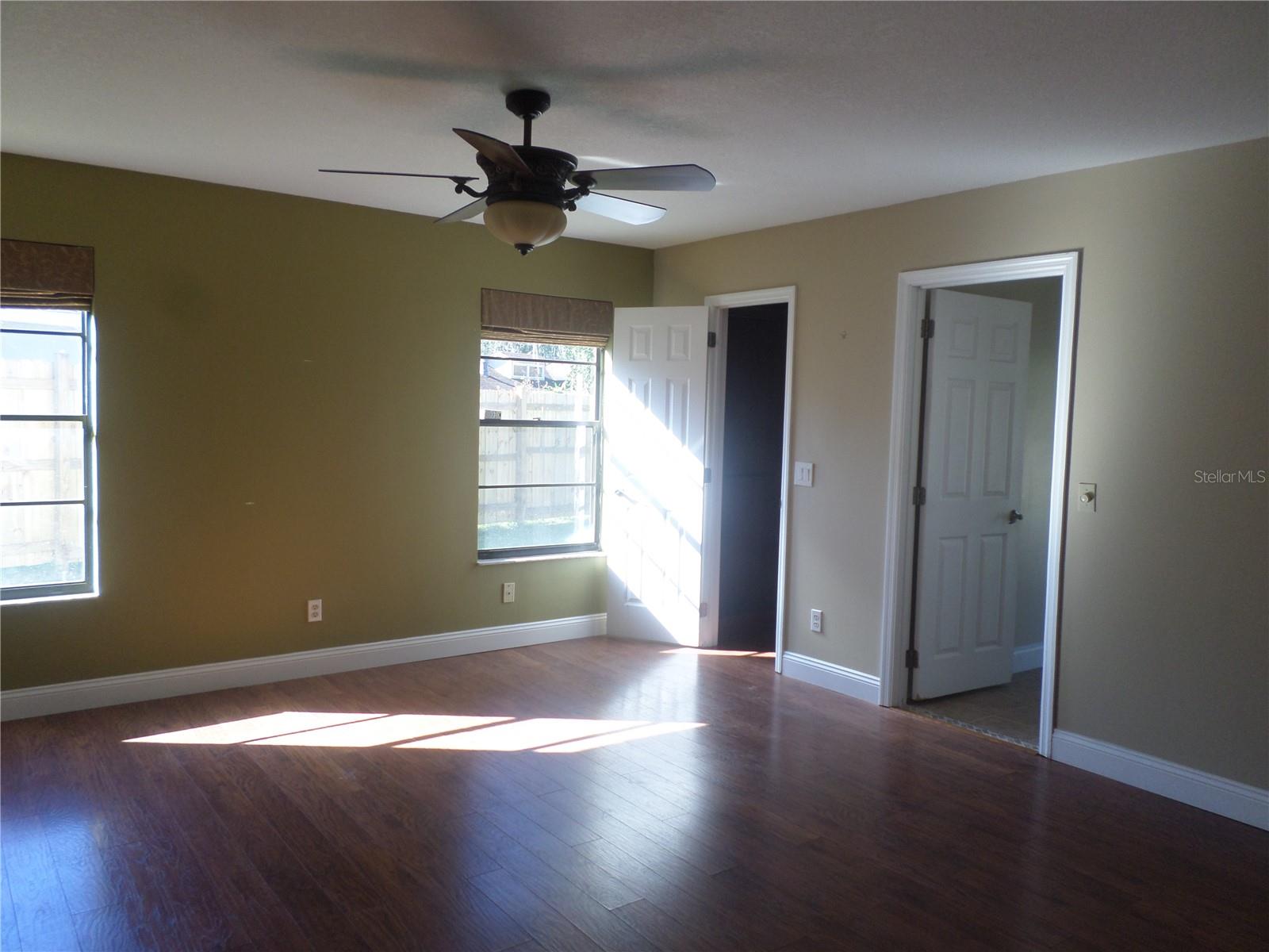 Image 7 of 15 For 210 Banbury Court