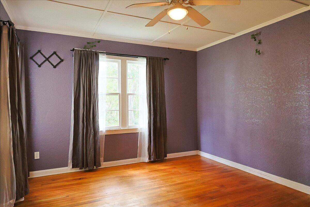 Image 13 of 31 For 731 Voorhis Avenue