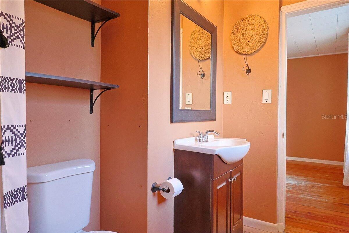 Image 18 of 31 For 731 Voorhis Avenue