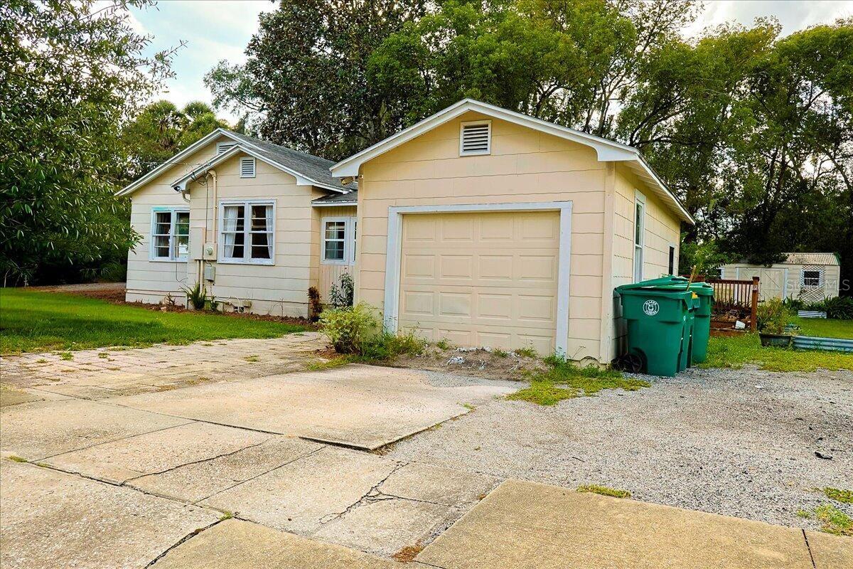 Image 23 of 31 For 731 Voorhis Avenue