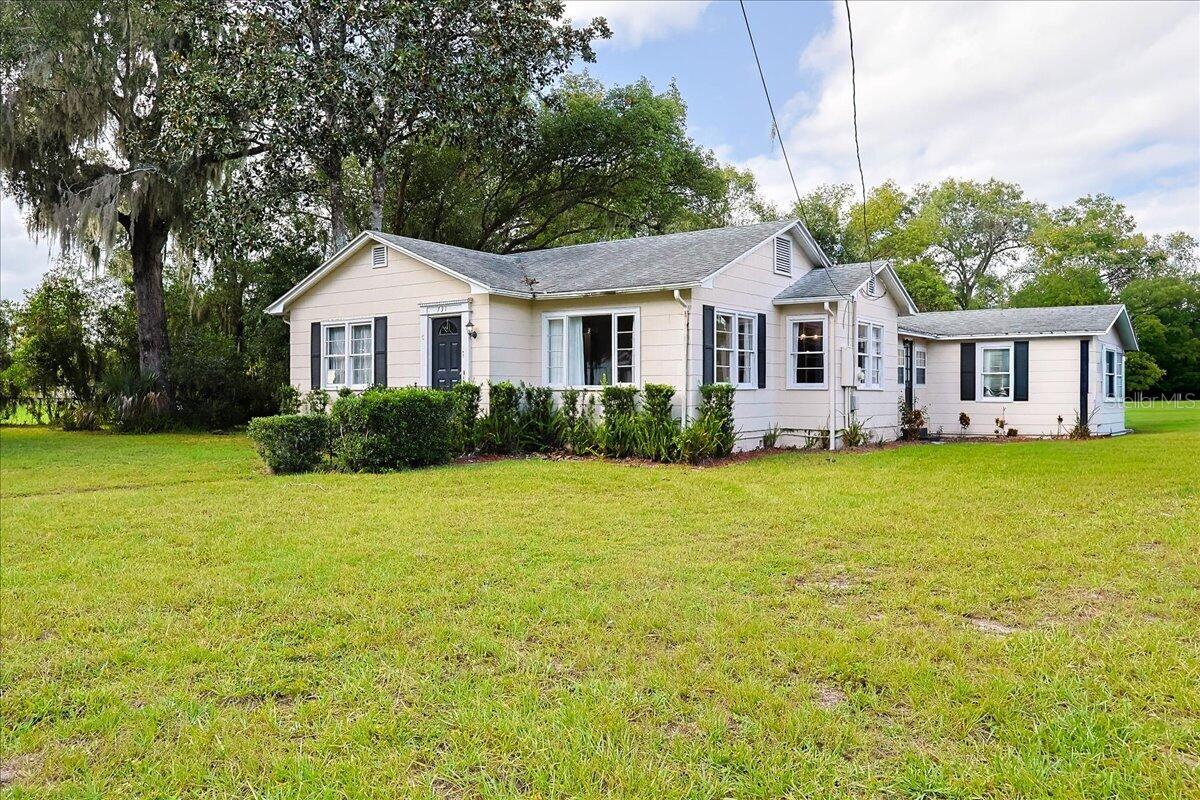 Image 27 of 31 For 731 Voorhis Avenue