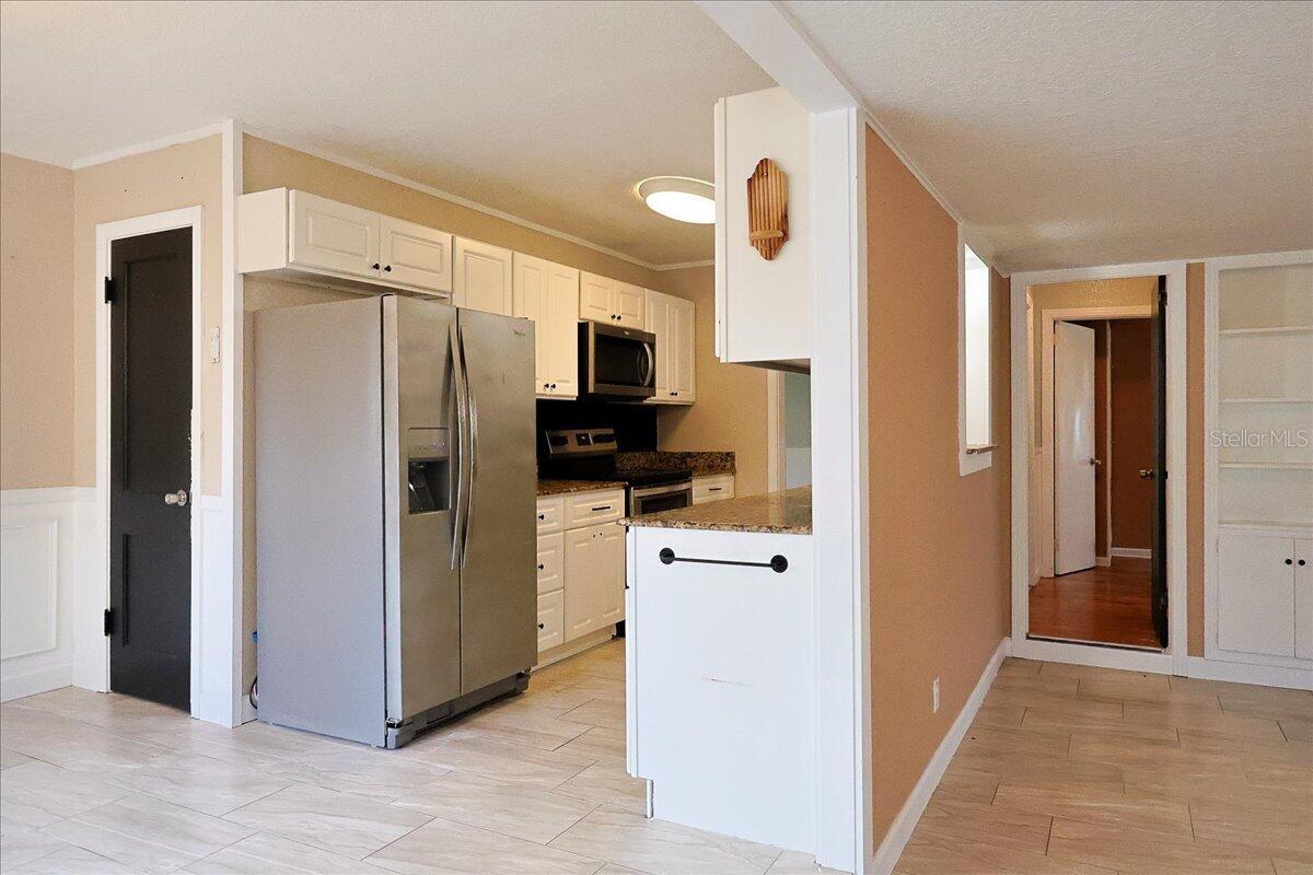 Image 5 of 31 For 731 Voorhis Avenue