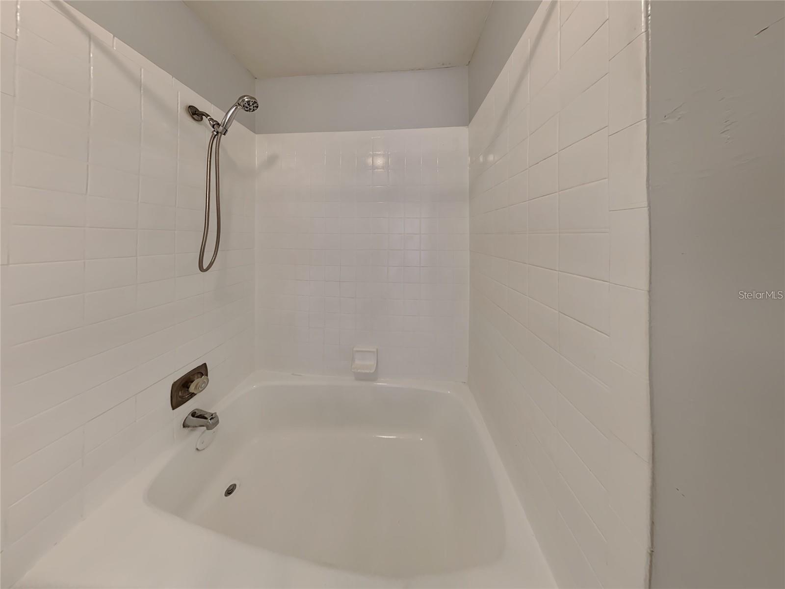 Image 27 of 28 For 2546 Lemon Tree Lane G