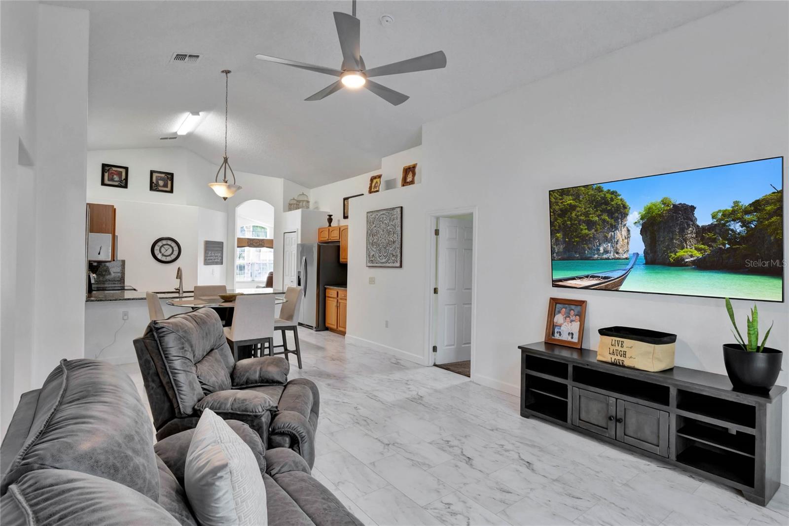 Image 17 of 34 For 2790 Kokomo Loop