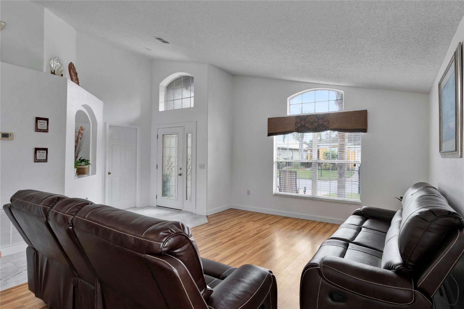 Image 6 of 34 For 2790 Kokomo Loop