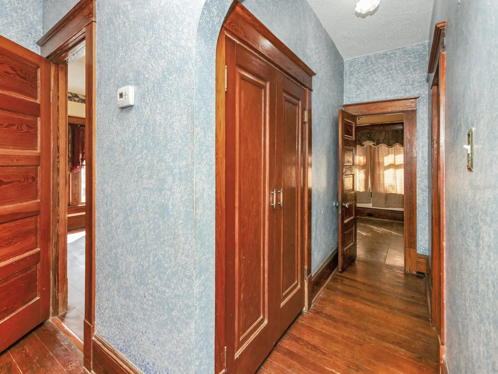 Image 17 of 27 For 1920 Sanford Avenue