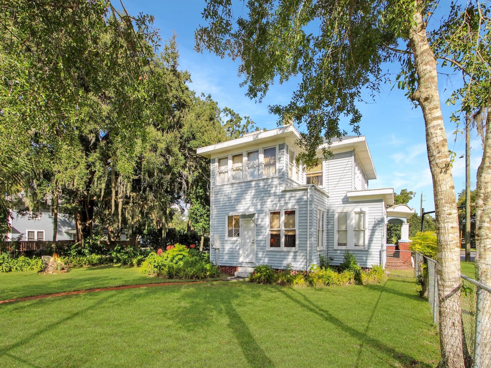 Image 24 of 27 For 1920 Sanford Avenue