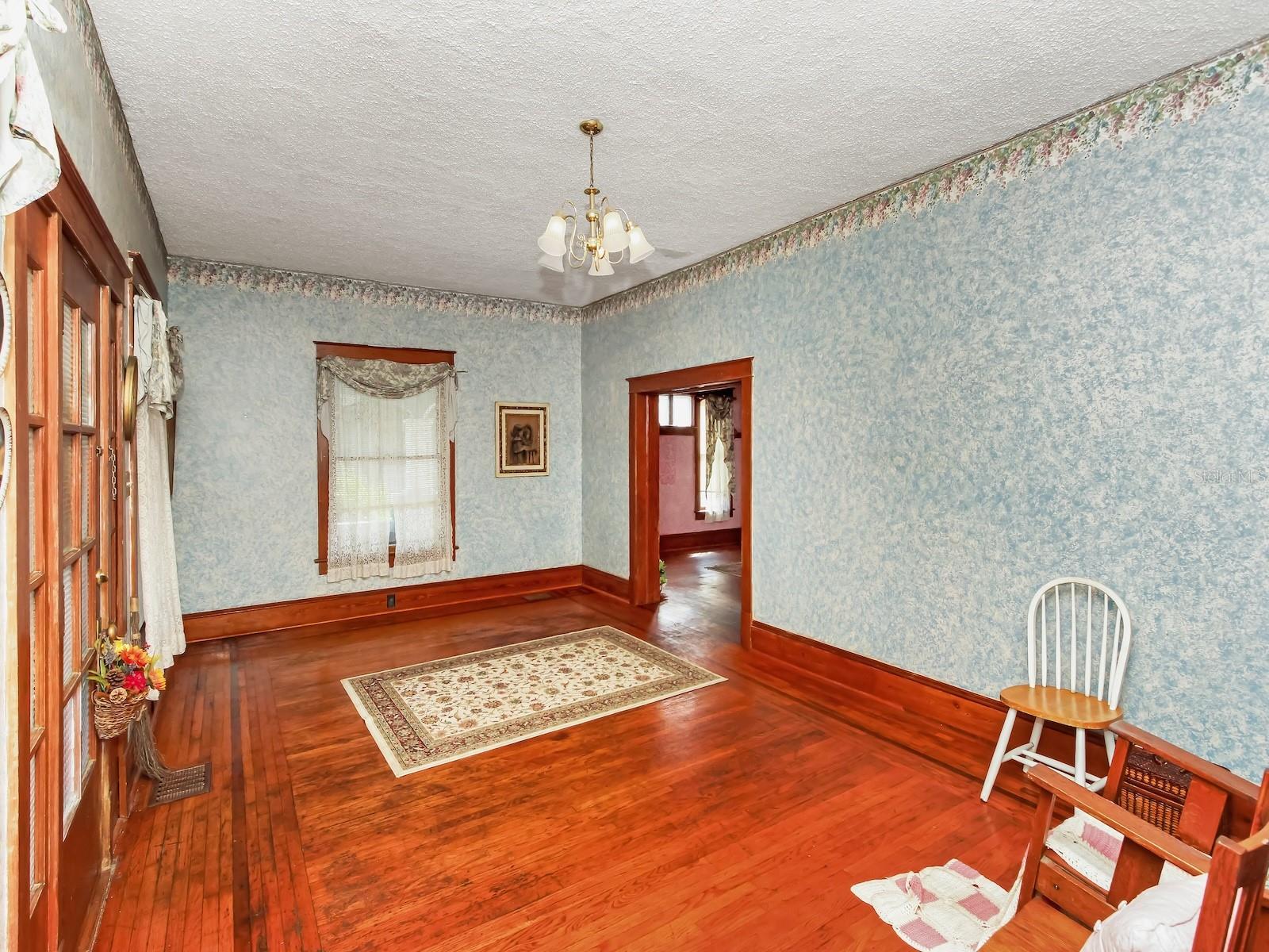 Image 7 of 27 For 1920 Sanford Avenue