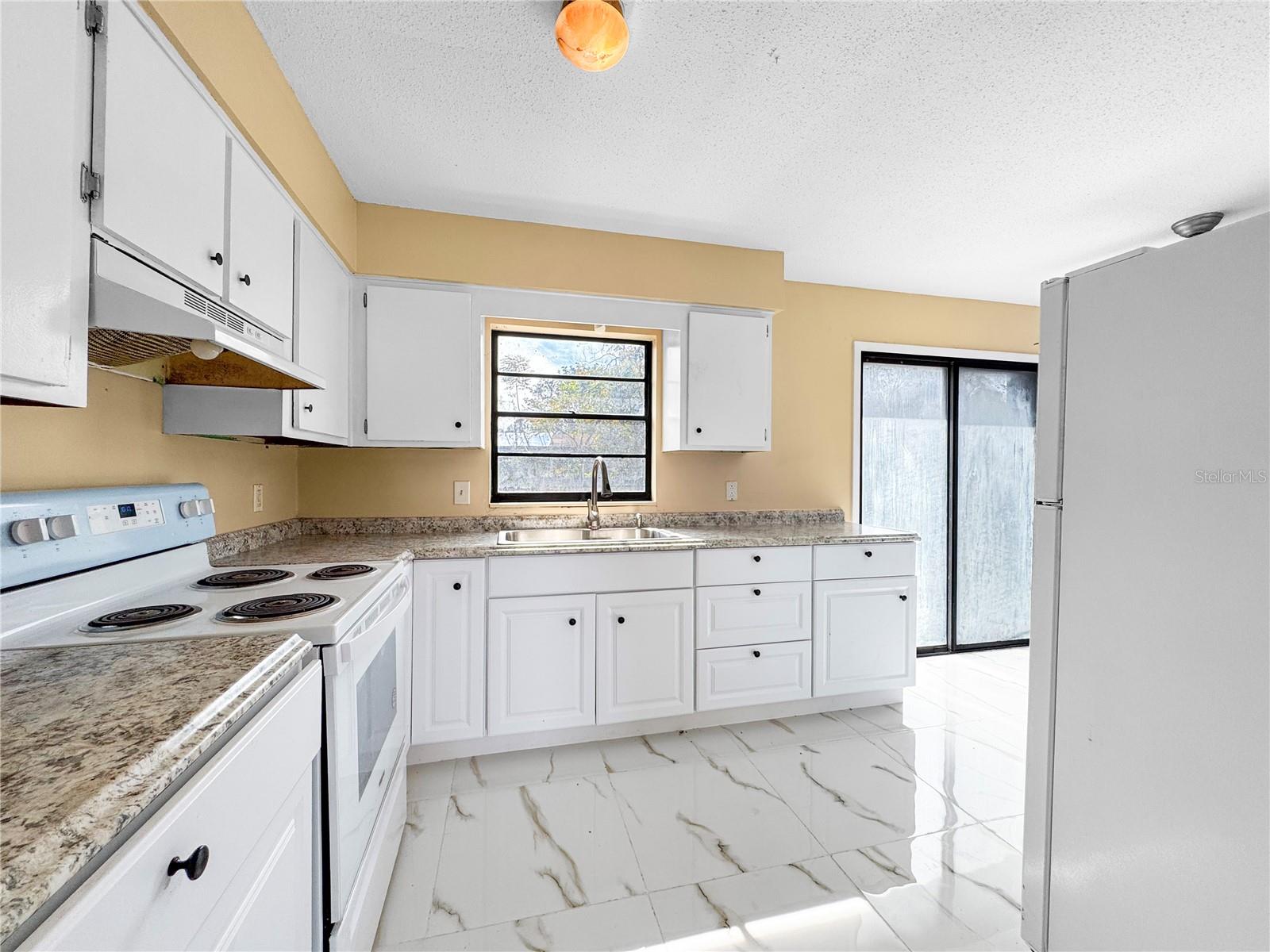 Image 11 of 20 For 517 3rd Court Sw