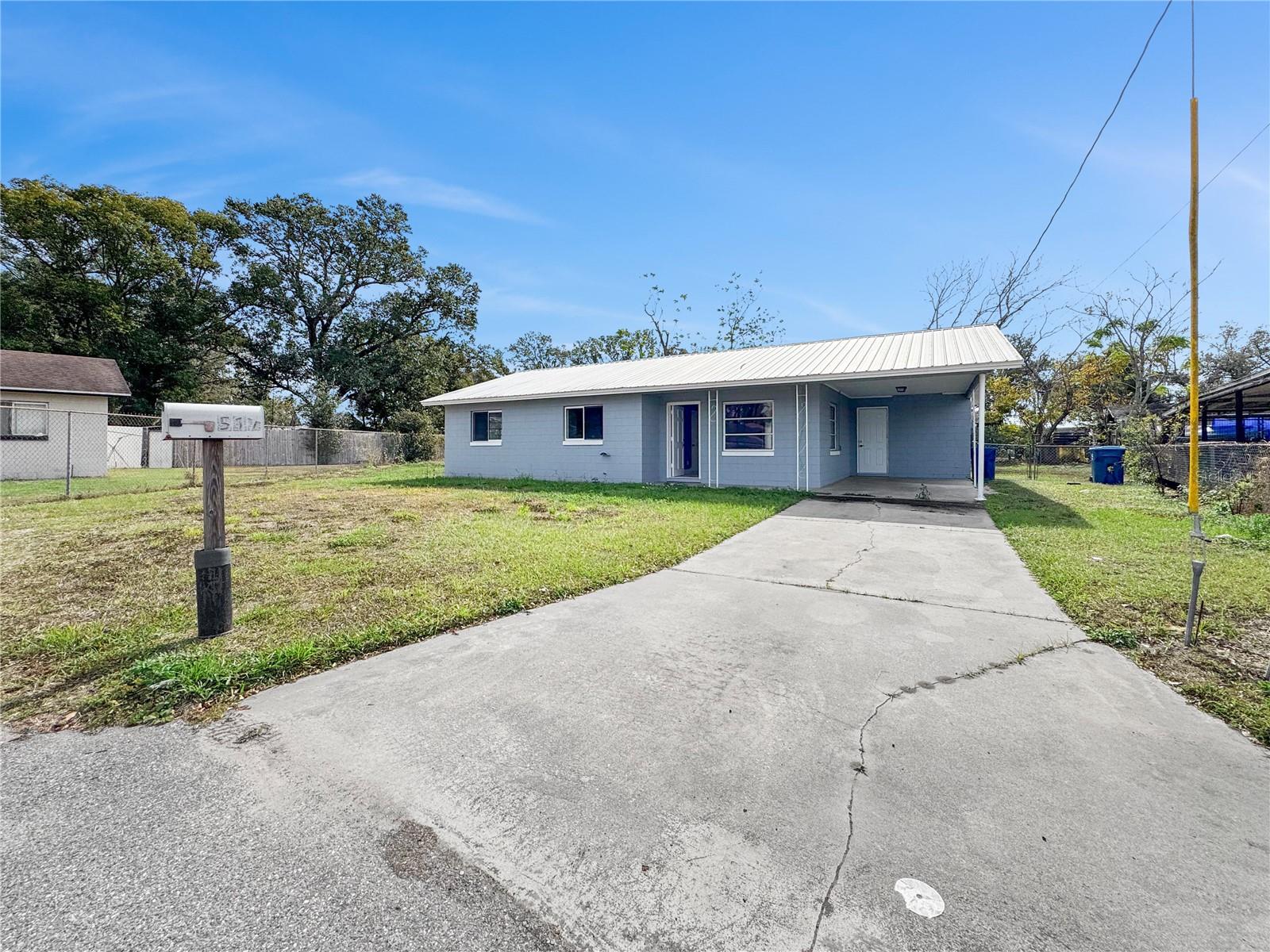 Image 3 of 20 For 517 3rd Court Sw