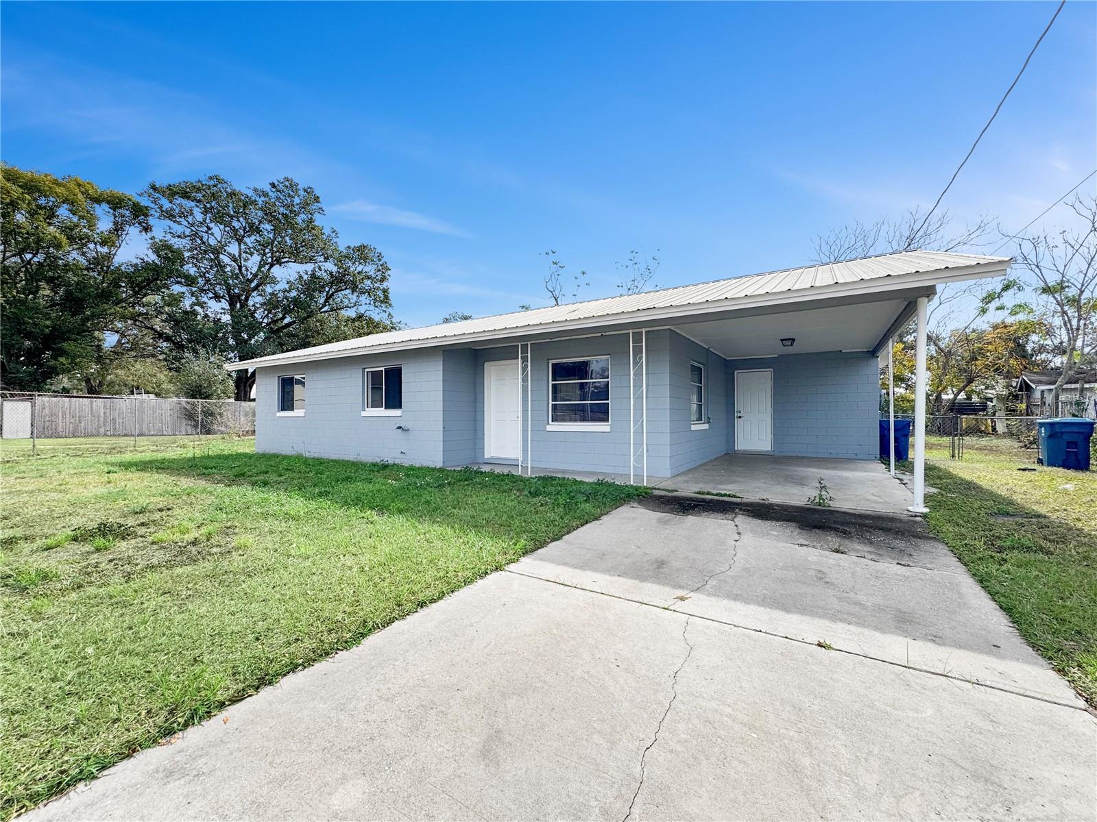 Image 5 of 20 For 517 3rd Court Sw