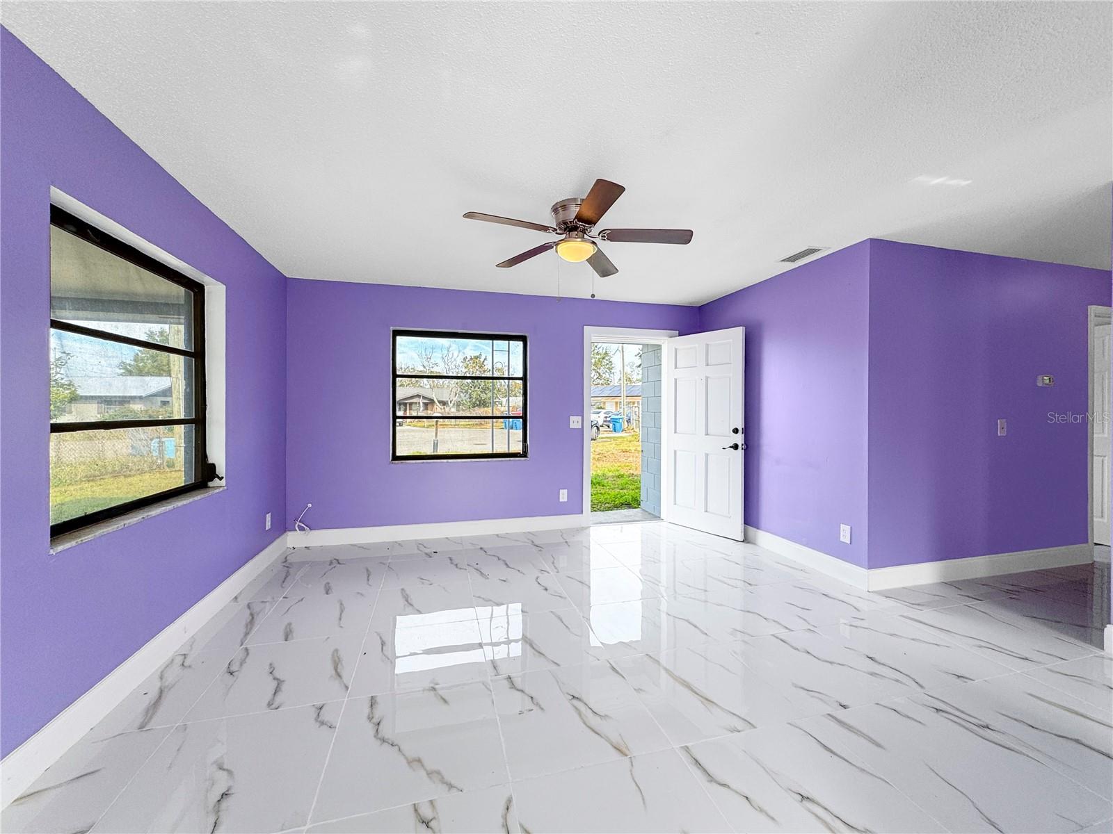 Image 7 of 20 For 517 3rd Court Sw