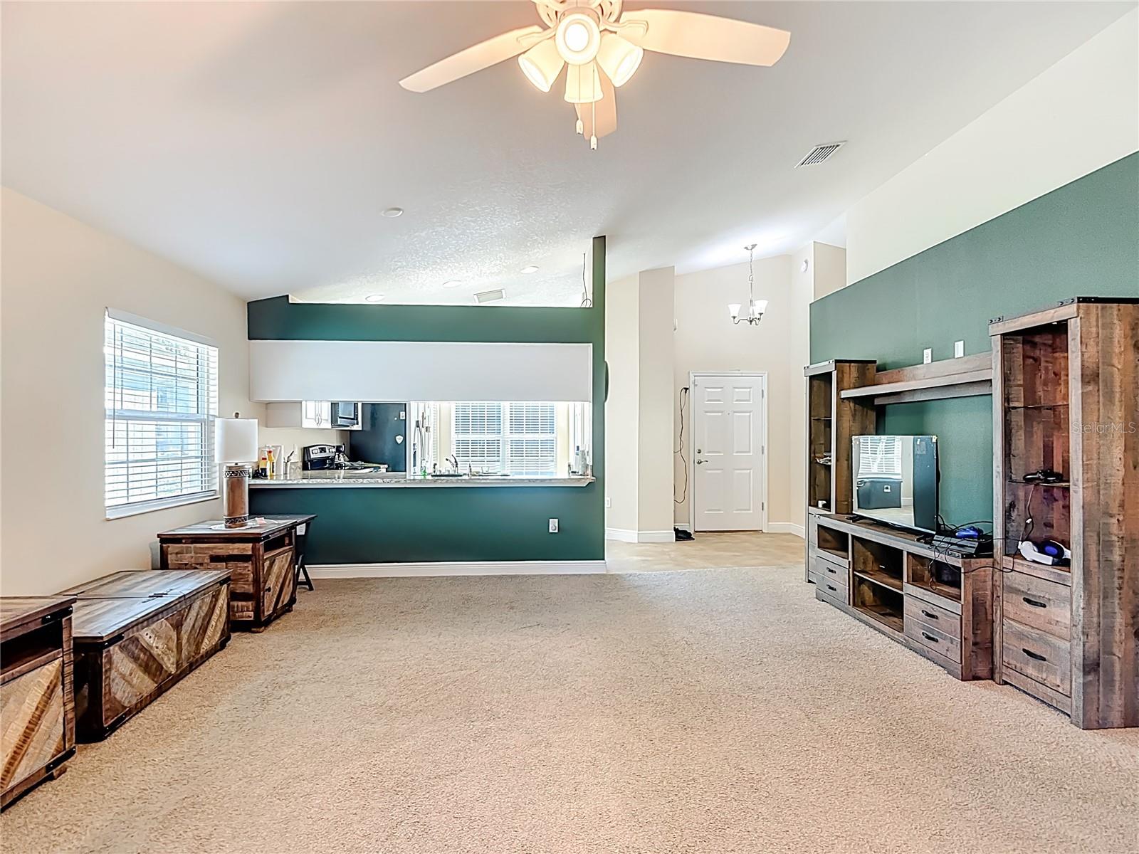 Image 12 of 56 For 6441 Pennsylvania Avenue