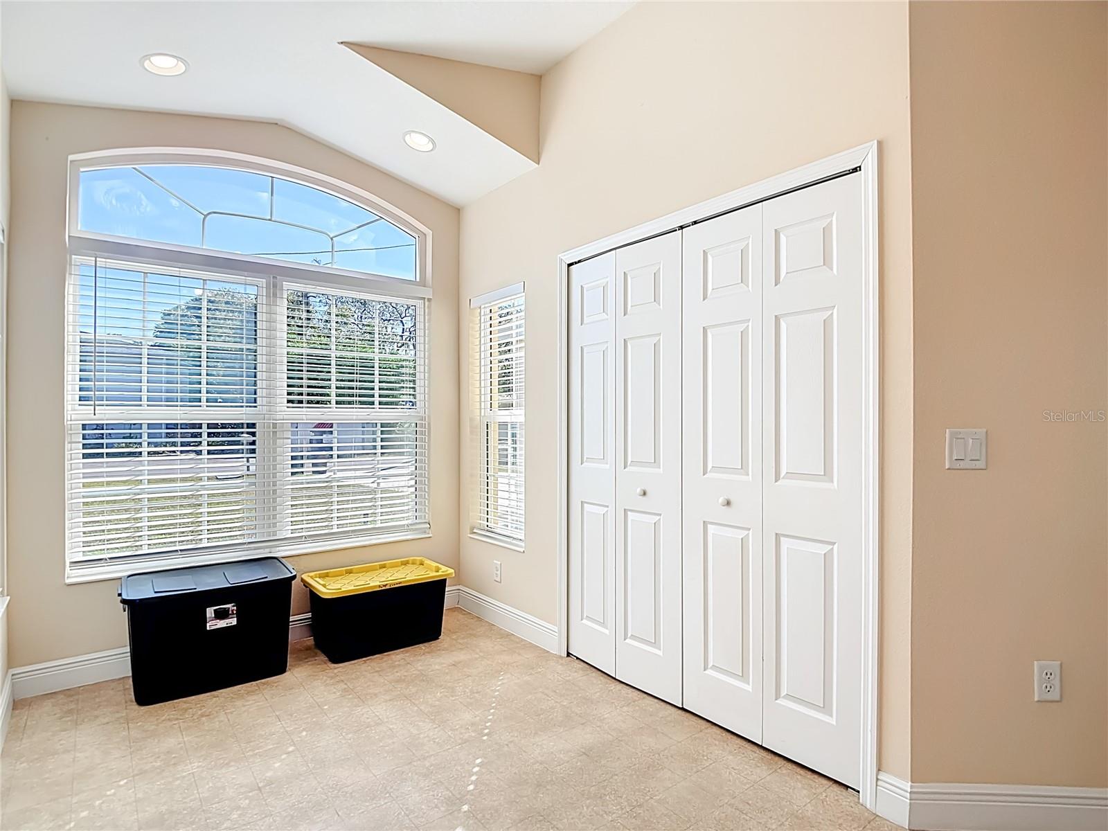 Image 21 of 56 For 6441 Pennsylvania Avenue