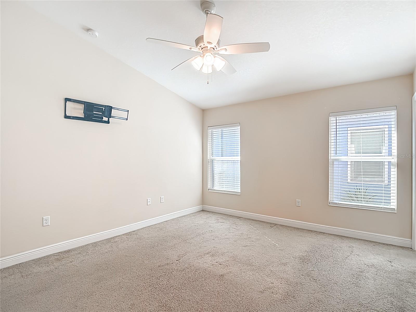 Image 37 of 56 For 6441 Pennsylvania Avenue