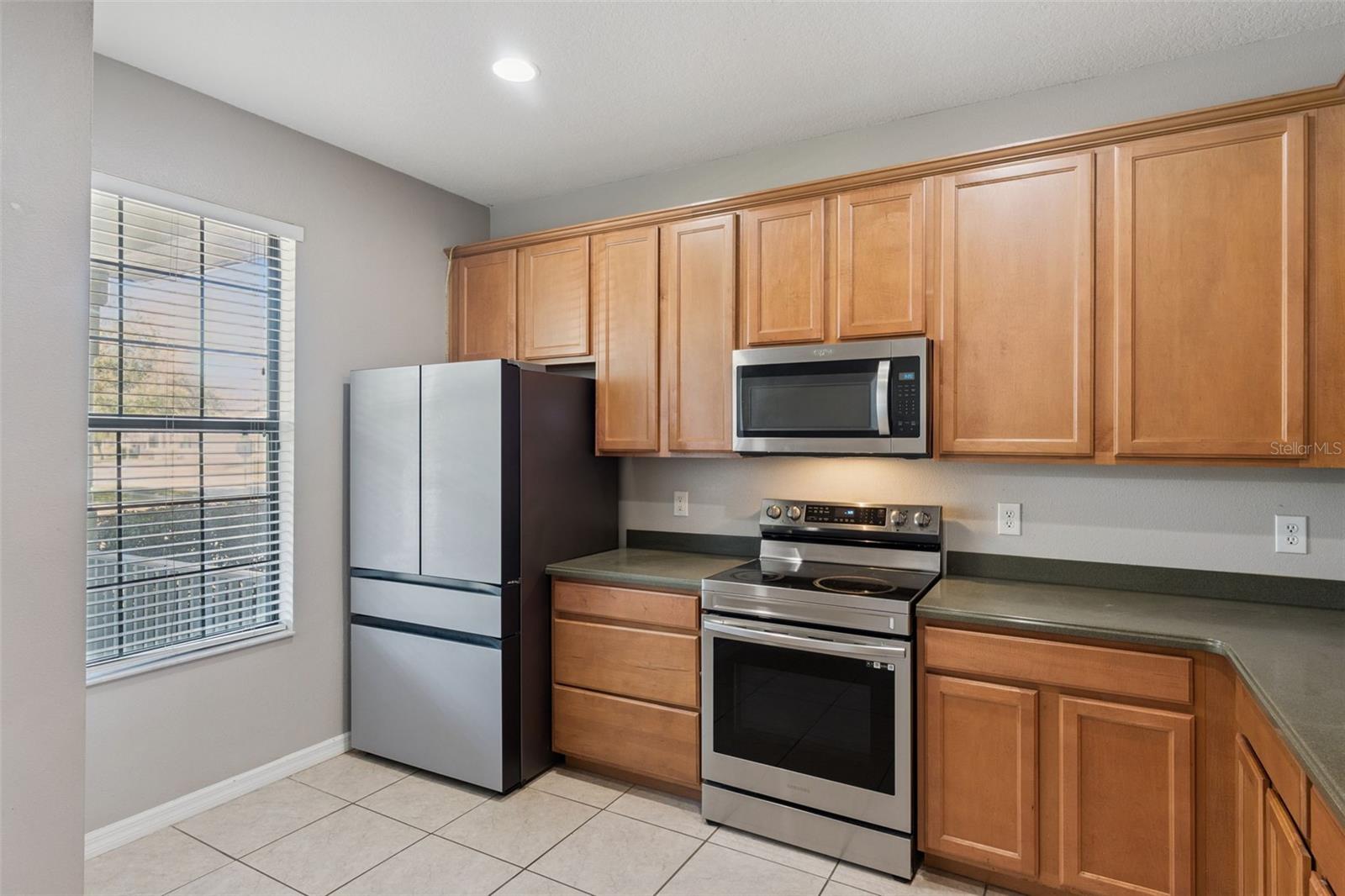 Image 7 of 30 For 13820 Beauregard Place