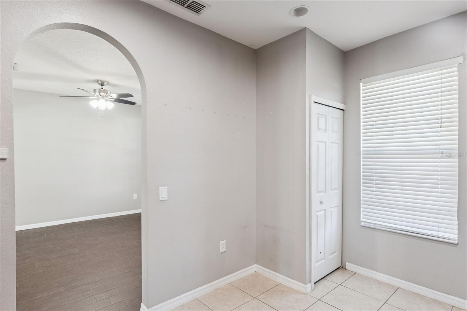 Image 8 of 30 For 13820 Beauregard Place