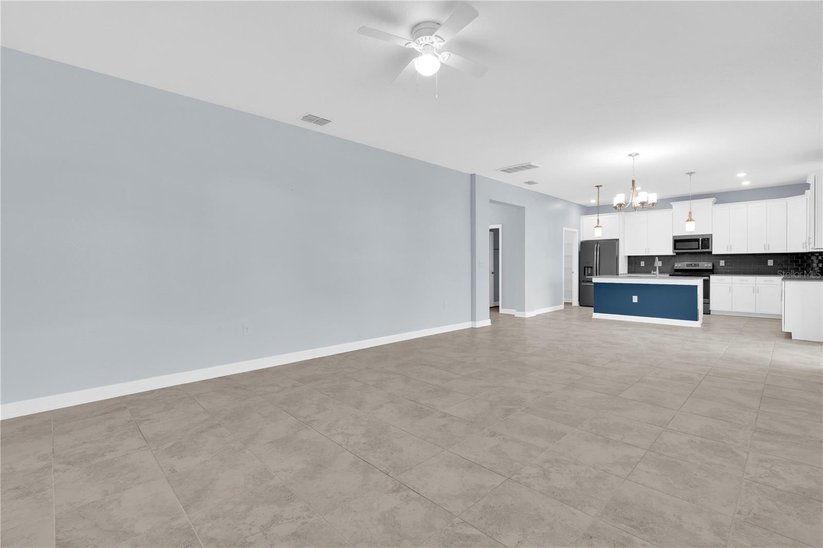 Image 19 of 41 For 12111 Imaginary Way