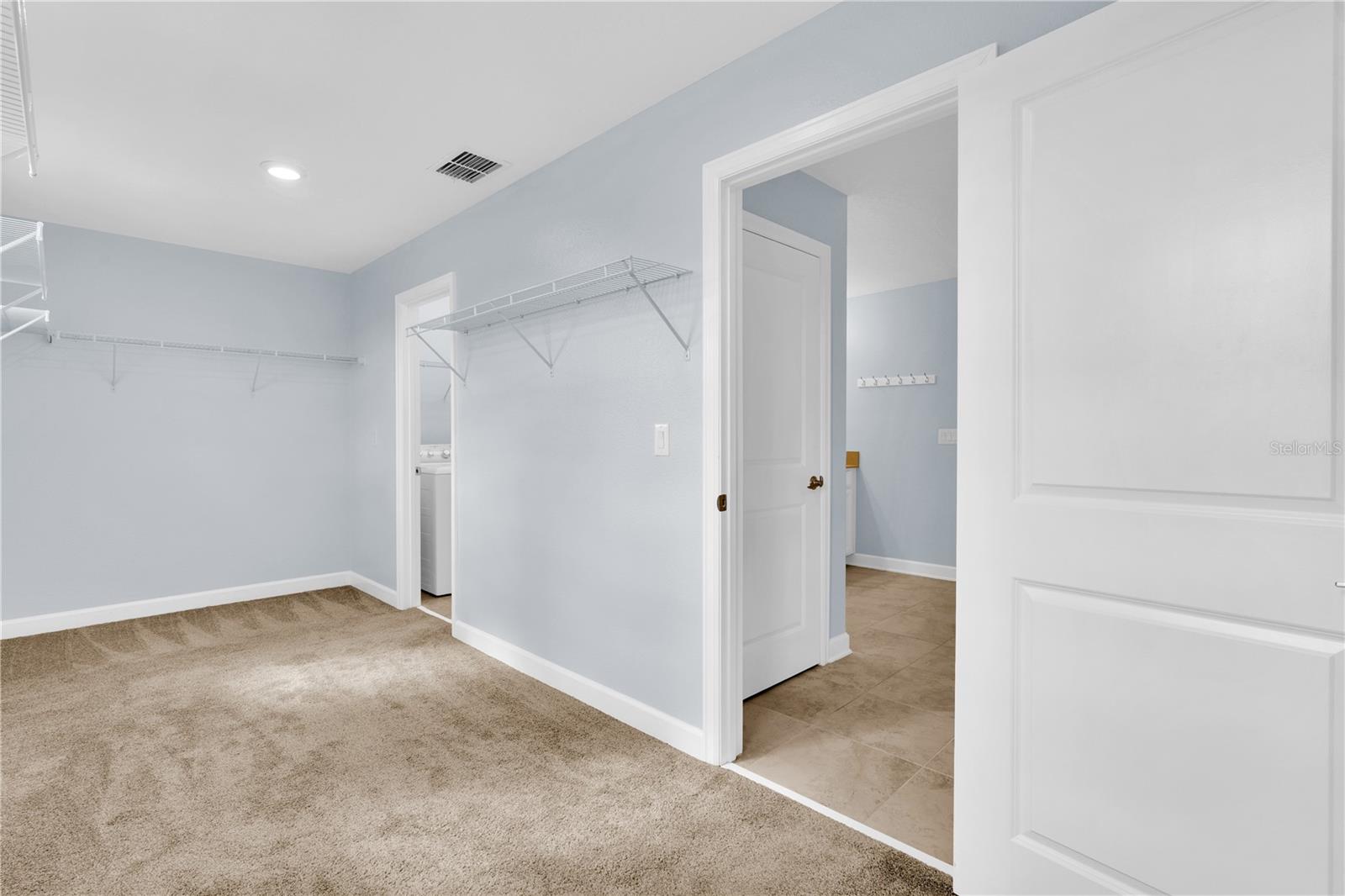 Image 31 of 41 For 12111 Imaginary Way