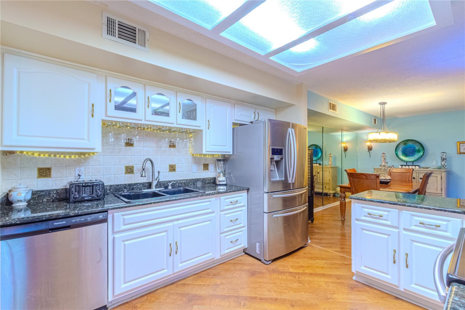 Image 11 of 35 For 39 Cherokee Trail