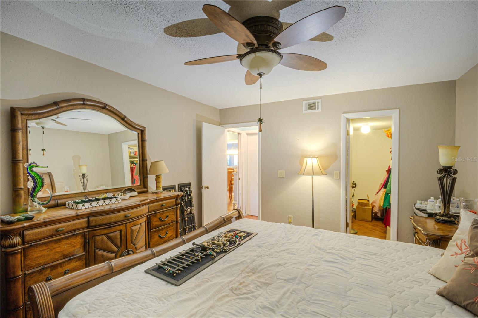 Image 32 of 35 For 39 Cherokee Trail