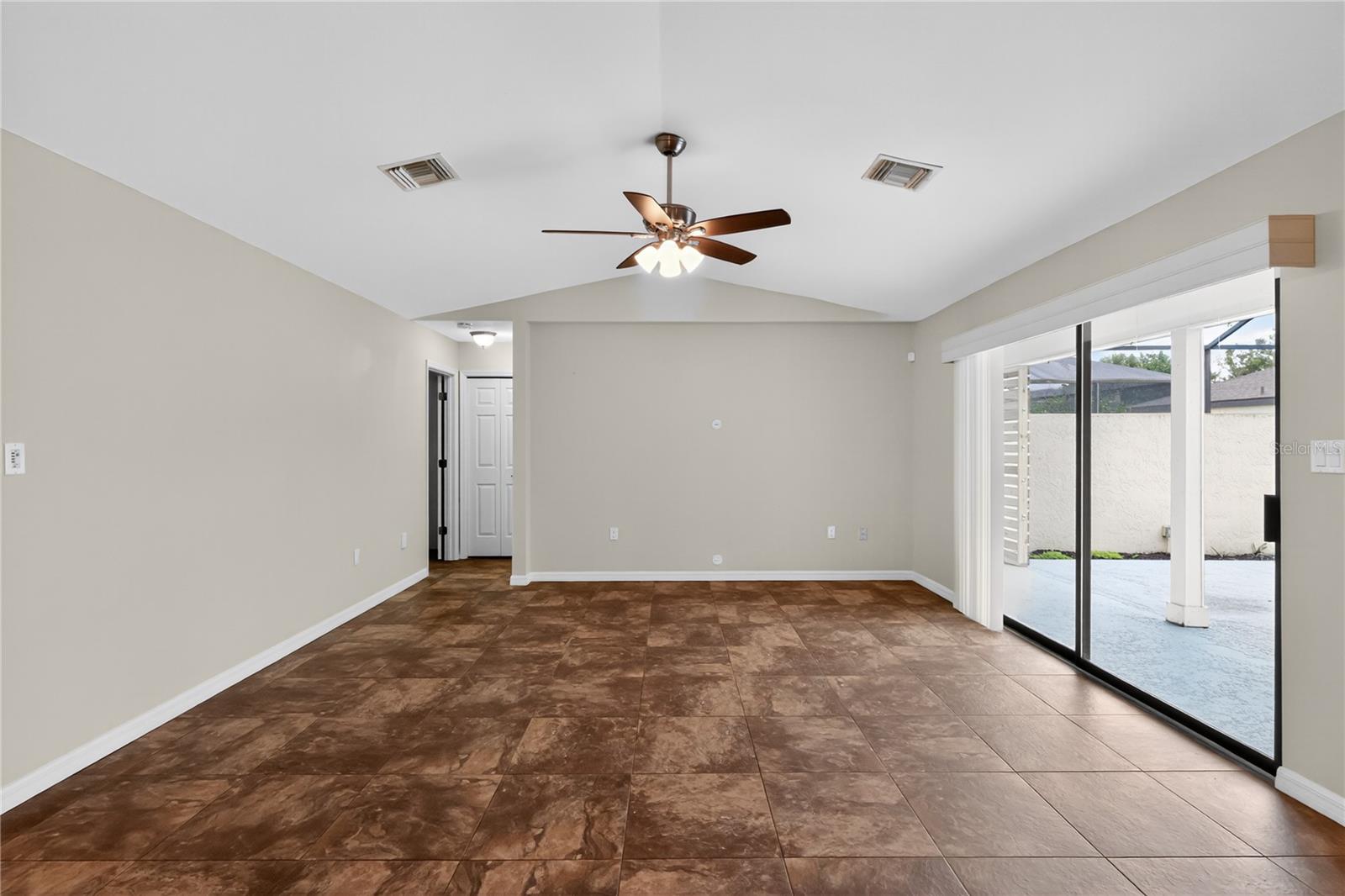 Image 12 of 26 For 1948 Magnolia Circle 48a