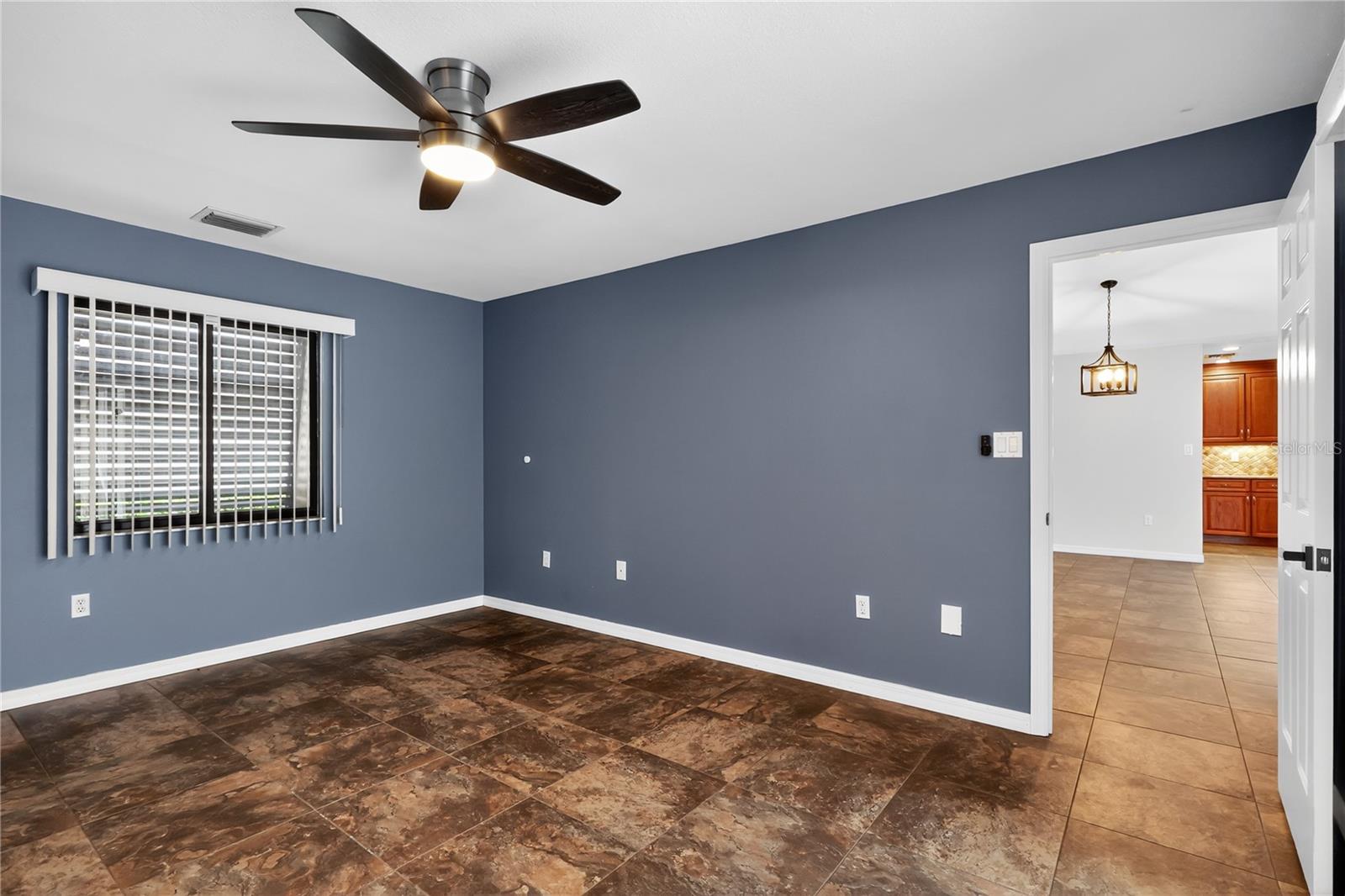 Image 16 of 26 For 1948 Magnolia Circle 48a