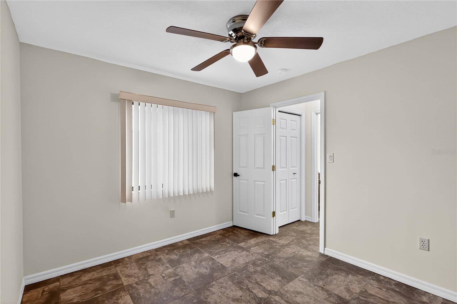 Image 18 of 26 For 1948 Magnolia Circle 48a