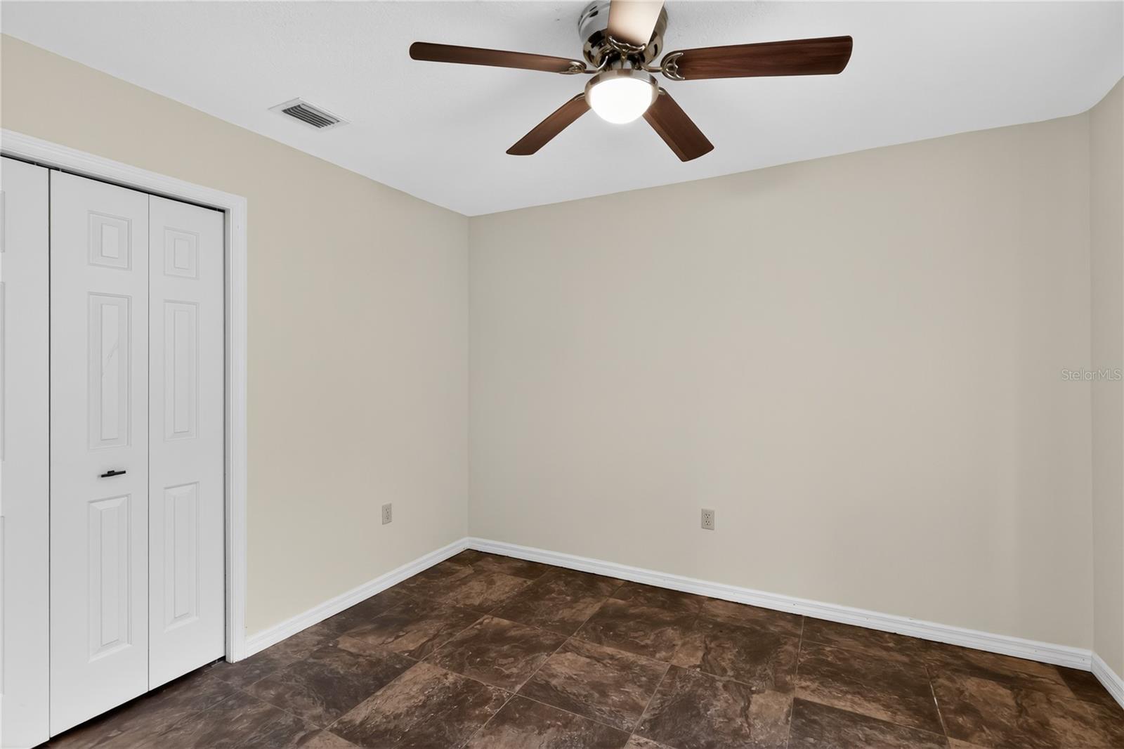 Image 19 of 26 For 1948 Magnolia Circle 48a