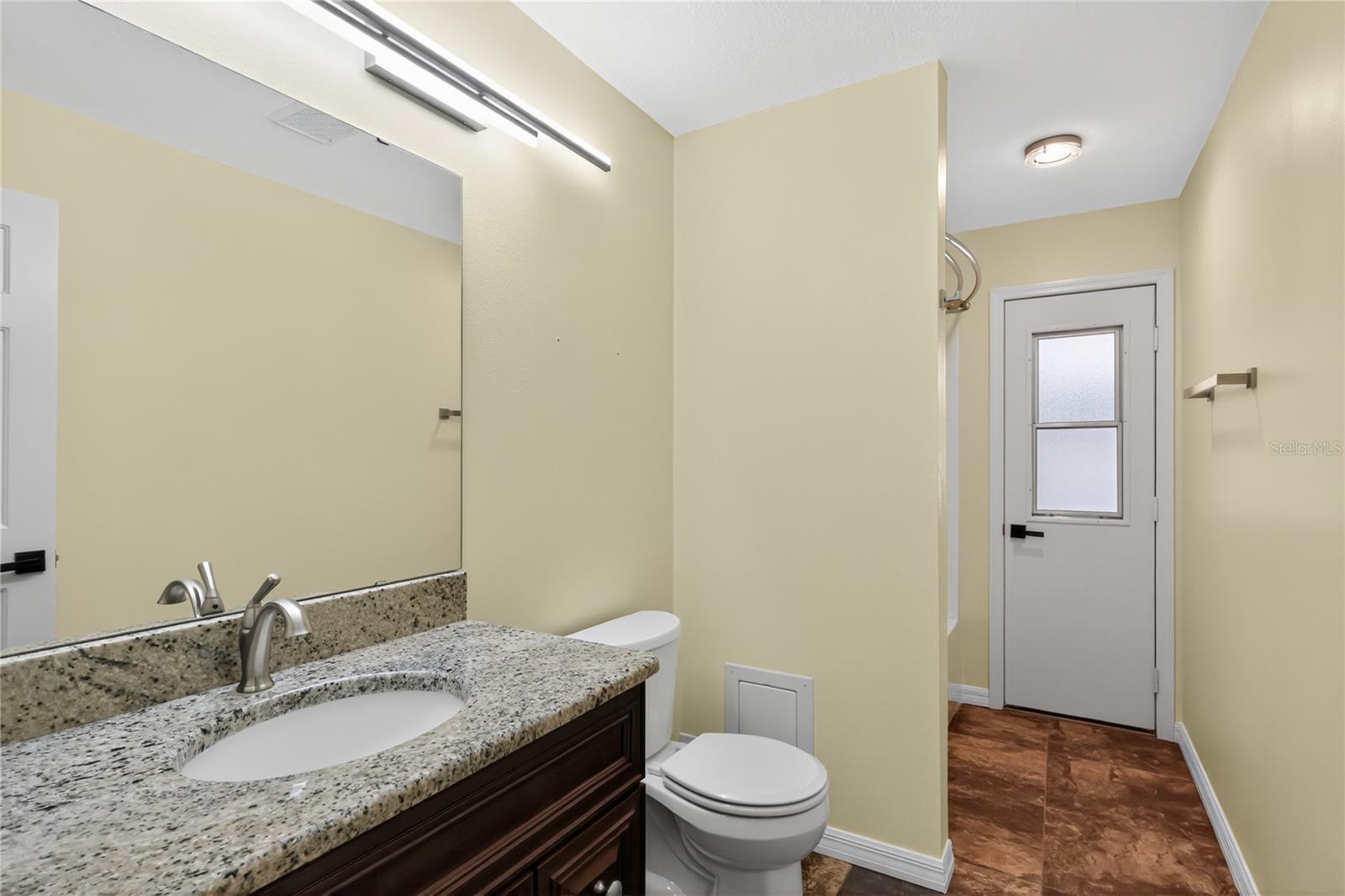 Image 20 of 26 For 1948 Magnolia Circle 48a