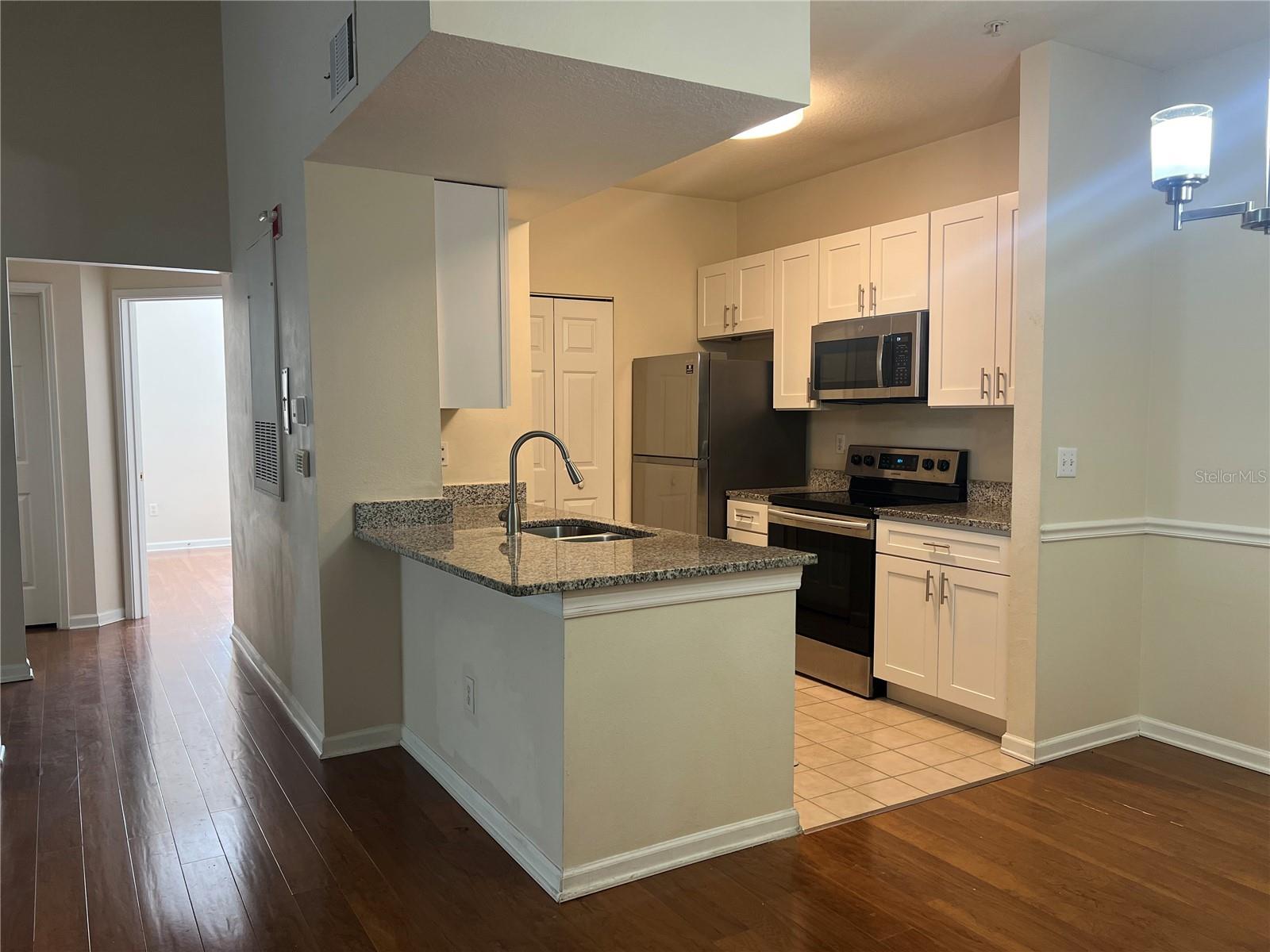 Image 2 of 8 For 14353 Fredricksburg Drive 912